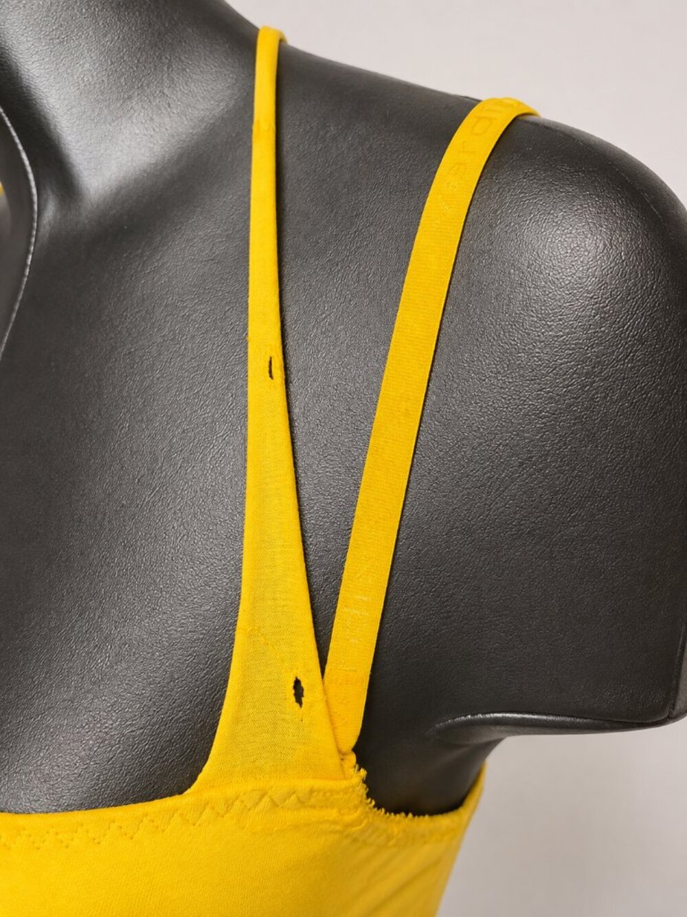 Stunning Verdissima Yellow Halter Tank Top Size 34 - Picture 4 of 13